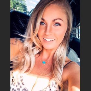 Meet your Posher, Brittany